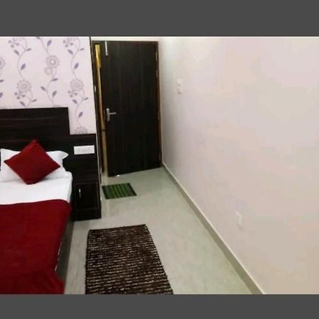 ホテルThe Banarasi Kothi バラナシ エクステリア 写真